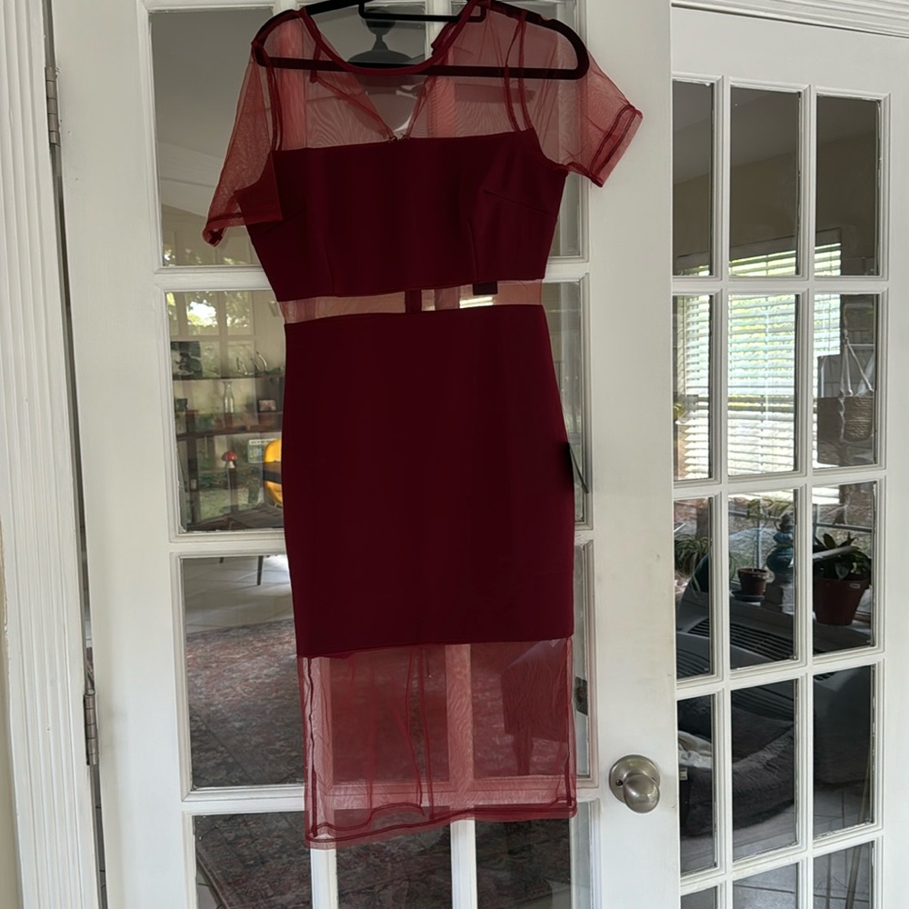 Lulu’s wine cocktail dress